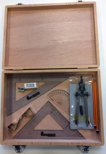 Picture of Wooden Box with Compass, Clips & SG Set Squares (0 at Edge)